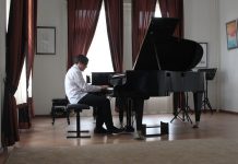 „…muszáj felvenni a lépést a jelenkorral zeneileg…”