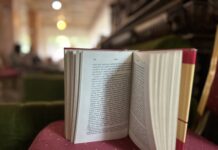 Száz élet egy könyvben- avagy mit ad nekünk az olvasás