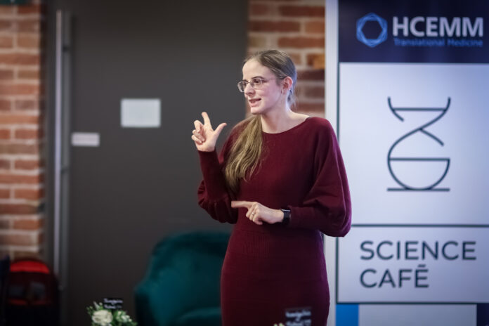 048_ScienceCafePecs_20241127_NNFoto_print